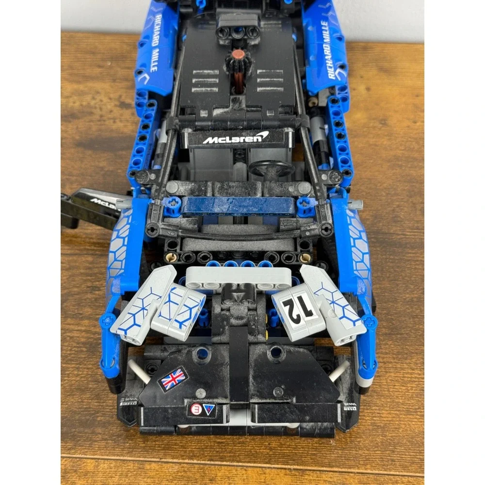 LEGO Technic McLaren Senna GTR 42123 Blue‎ Race Car Model – 98% Complete - Picture 2 of 16